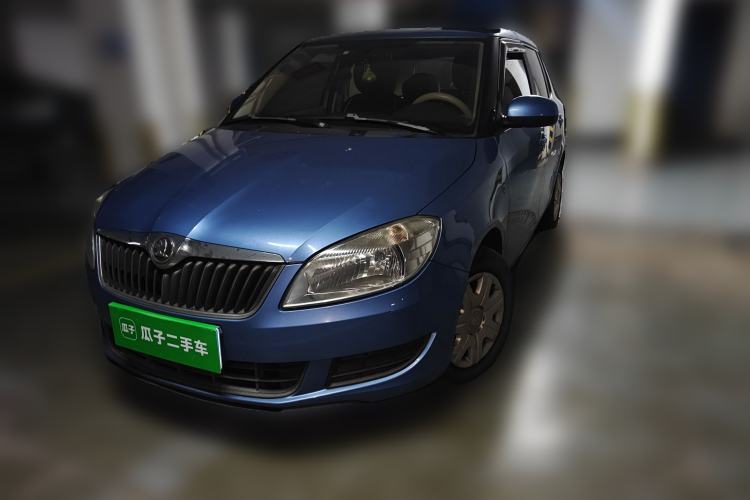 Used Skoda Fabia 2014 1.4L Automatic Crystal Edition