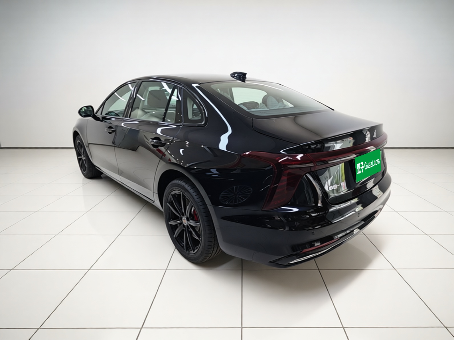 Hongqi H5 2025 Model 2.0T Automatic Xuan Ying 2 Million Units Commemorative Edition — снимка 4