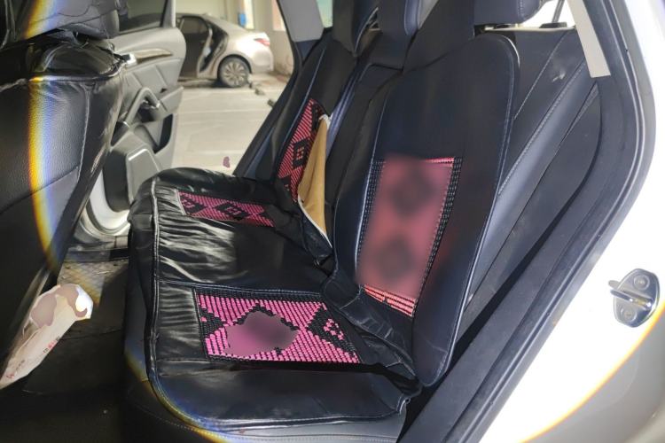 Used Zotye T600 2016 Sports Edition 1.5T Manual Luxury Model Left Rear Seat