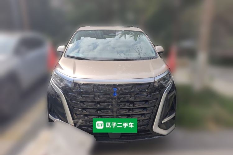 Used Denza D9 2023 DM-i 945 Business Edition
