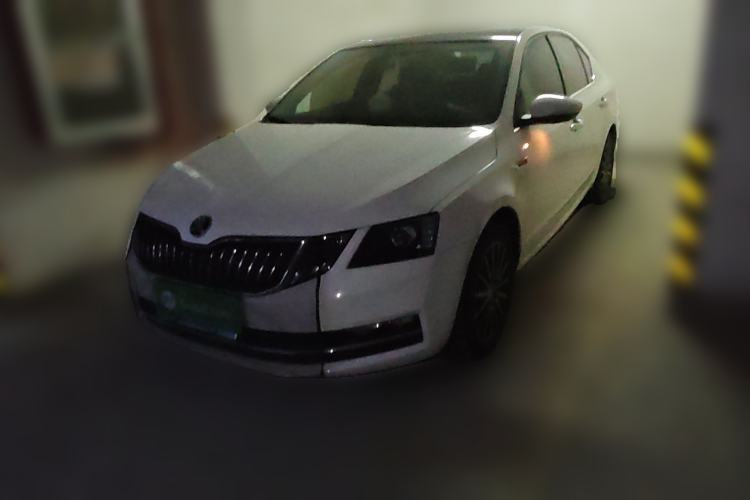 Used Skoda Octavia 2019 1.5L Automatic Smart Drive Luxury Edition China VI Standard