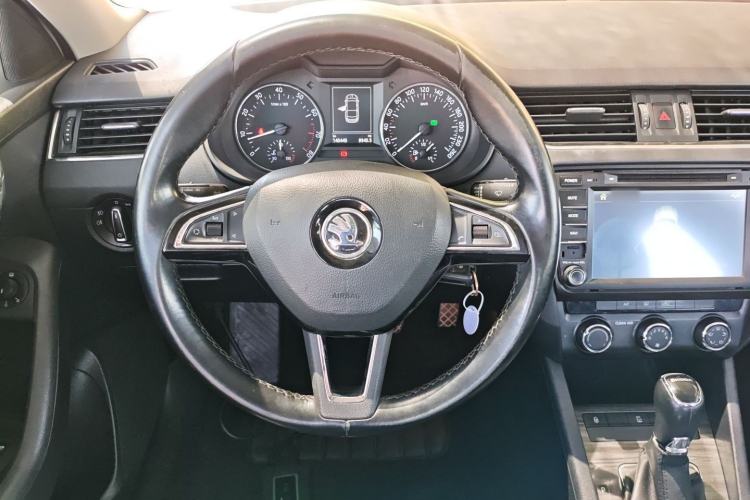 Used Skoda Octavia 2017 1.6L Automatic Smart Drive Edition
