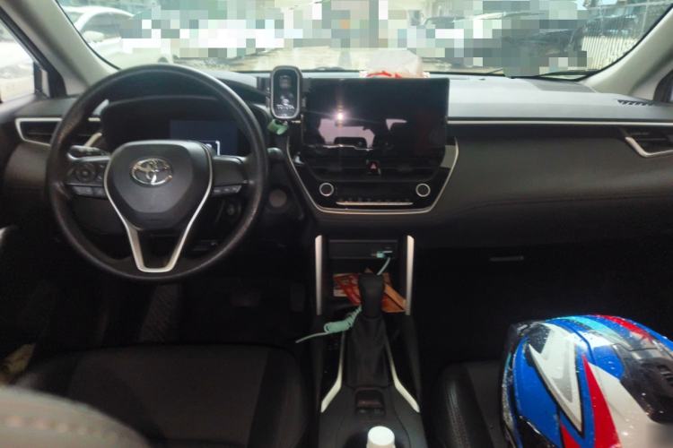 Used Toyota FRONTLANDER 2023 2.0L CVT Elite Edition Center Console