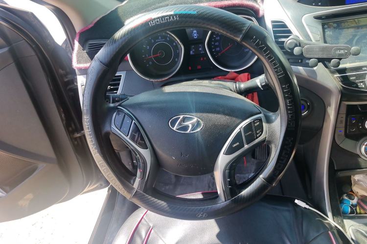 Used Hyundai Elantra (5th Generation / Langdong) 2015 1.6L Manual Leading Model
