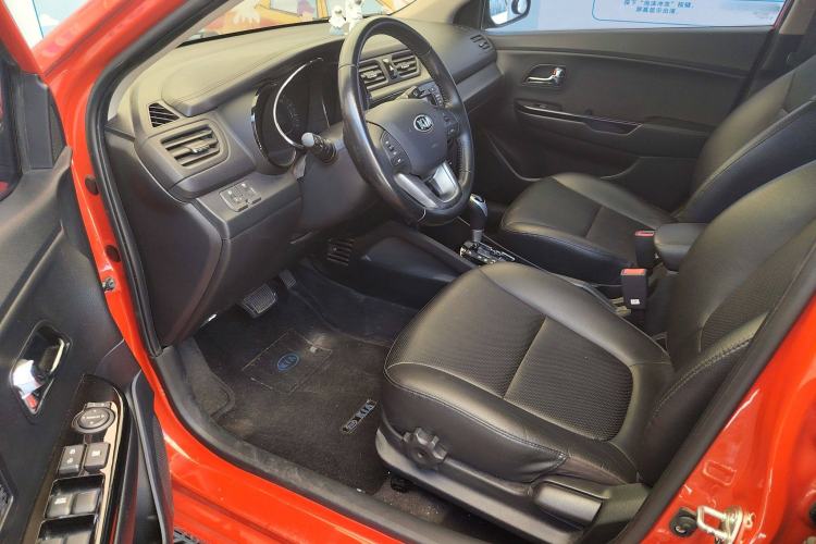 Used Kia K2 2012 Hatchback 1.6L AT Premium Commemorative Edition