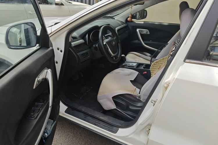 Used Bestune X80 2013 2.0L automatic comfort version Driver Seat