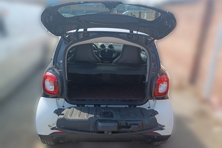 Used smart fortwo 2019 0.9T 66kW Hardtop Wind Power Edition China VI Trunk