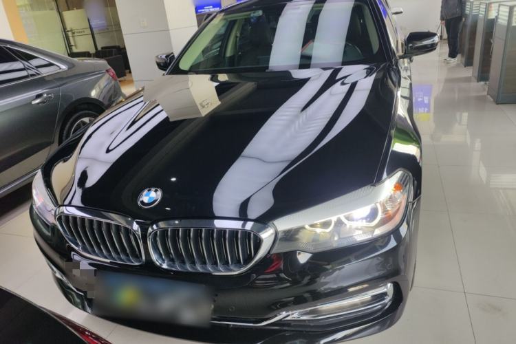 Used BMW 5 Series 2019 525Li Luxury Package