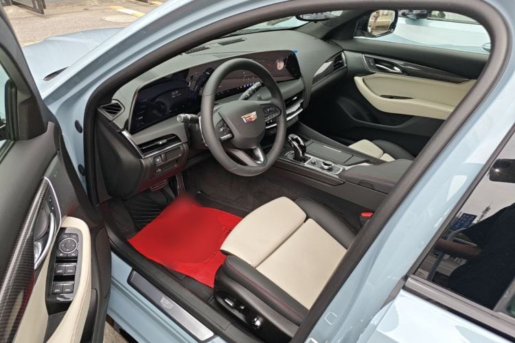Used Cadillac CT5 2025 28T Track Performance Edition + Peak Track Optional Package
