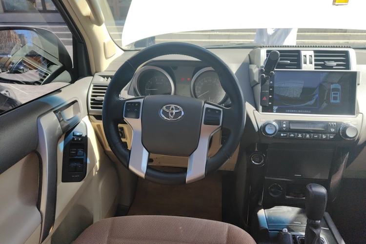 Used Toyota Prado 2015 2.7L Automatic Standard Edition Steering Wheel
