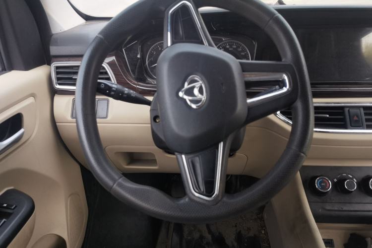 Used CHANGAN KUAYUE Xing V5 2021 1.6L Jinbao Edition Luxury Version DAM16KR