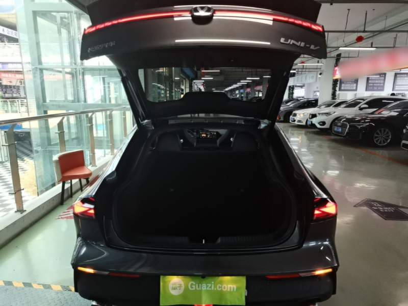 Used CHANGAN UNI-V 2023 1.5T Prestige Model — 18
