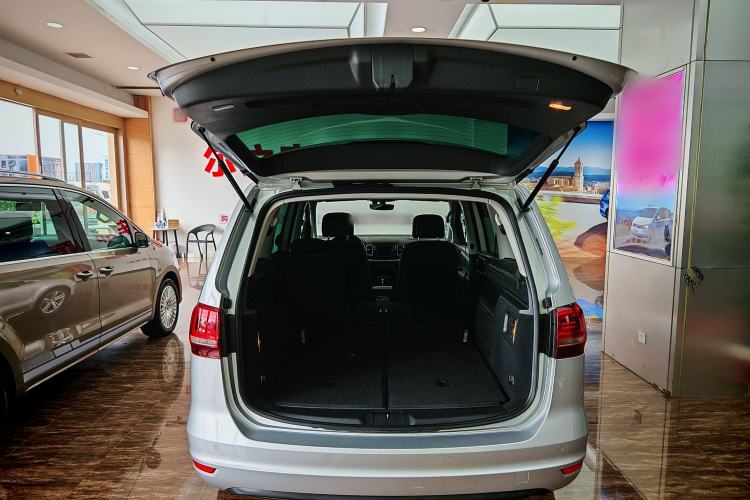 Used Volkswagen Sharan 2018 380TSI Comfort Edition 7-Seater
