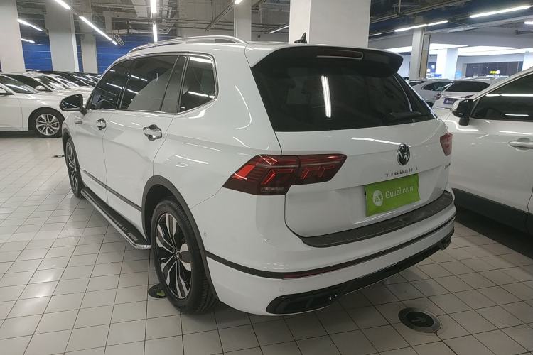 Used Volkswagen Tiguan L 2024 330TSI Automatic Two-Wheel Drive R-Line Enhanced Edition Rear Left 45 Deg