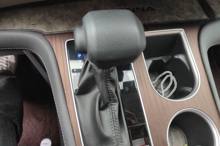 Used Toyota SIENNA 2023 2.5L Hybrid Comfort Edition