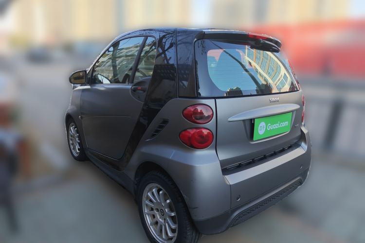 Used smart fortwo 2013 1.0 MHD New Year Special Edition
