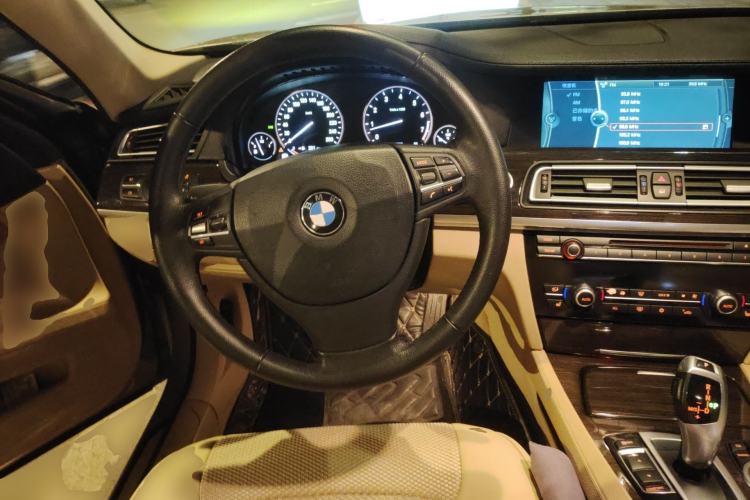 Used BMW 7 Series 2011 730Li Elegant Model
