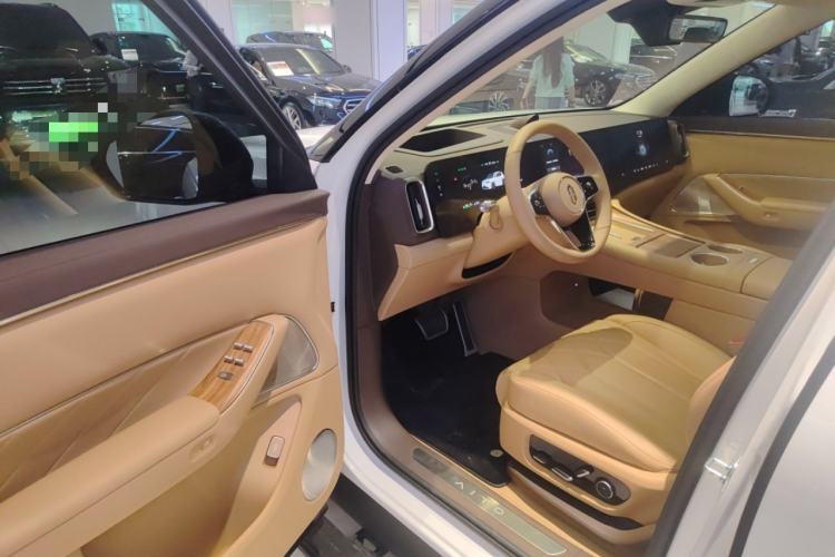 Used Hima AITO M8 2025 Extended-Range Max+ Version 53.4 kWh 6-Seater Edition Driver Seat