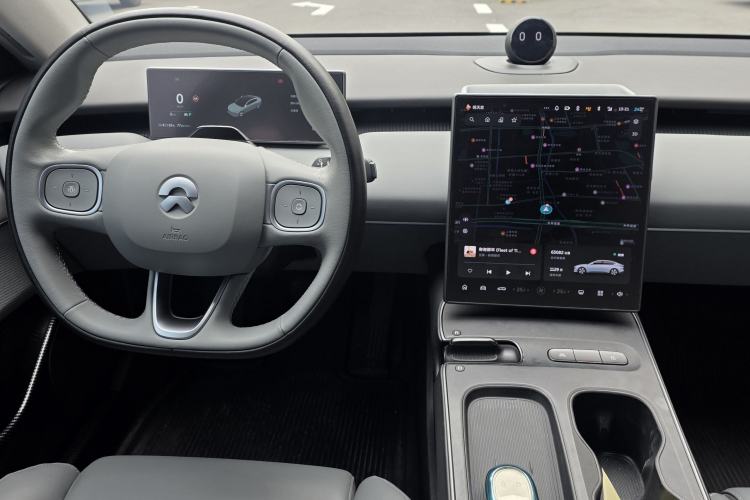 Used Nio ET5 2022 75 kWh Interior 2