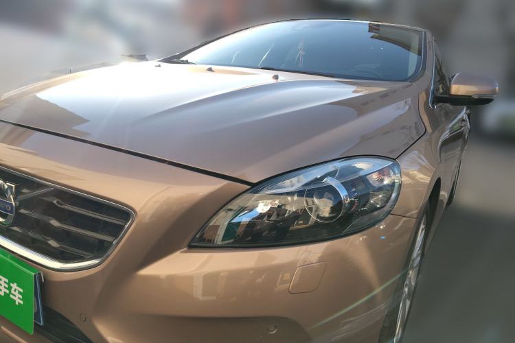 Used Volvo V40 2014 2.0T Zhiya Edition