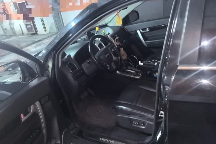 Used Chevrolet Captiva 2014 2.4L 4x4 Flagship Edition 7 Seats
