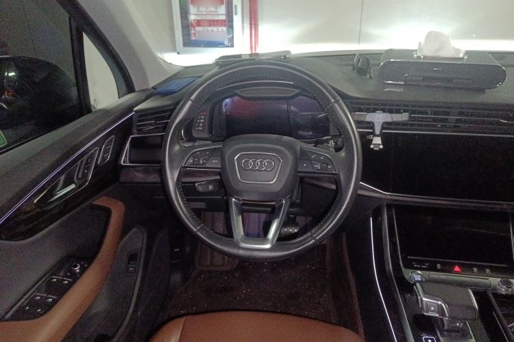 Used Audi Q7 2020 55 TFSI quattro S line sports model