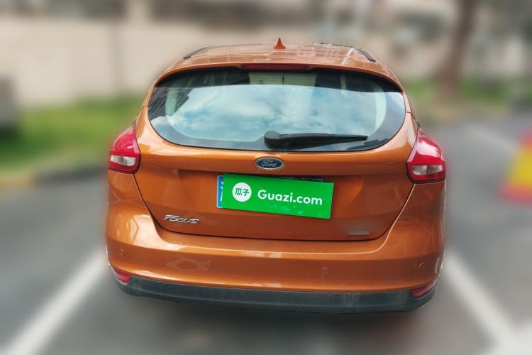 Used Ford Focus 2015 Hatchback EcoBoost 125 Automatic Supreme Style Edition
