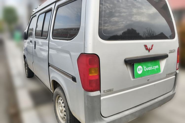 Used Wuling Zhiguang 2015 1.2L Practical LS-I Model Rear Left 45 Deg