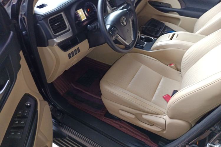 Used Toyota Highlander 2018 2.0T Four-Wheel Drive Elite Edition 7 Seats China V Standard Driver Seat