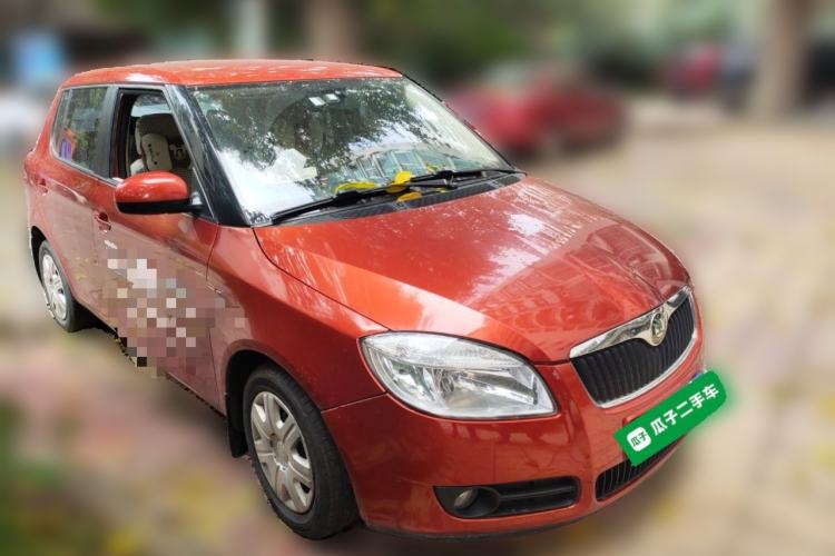 Used Skoda Fabia 2011 1.4L Manual Crystal Edition
