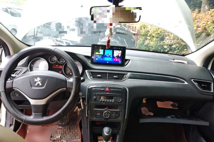 Used Peugeot 308 2012 2.0L Automatic Fashion Edition Center Console