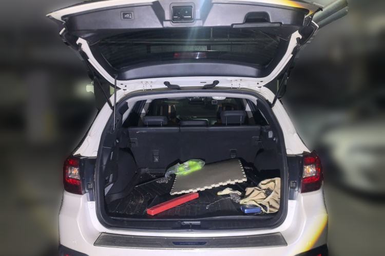 Used Subaru Outback 2015 2.5i Luxury Navigation Edition Trunk