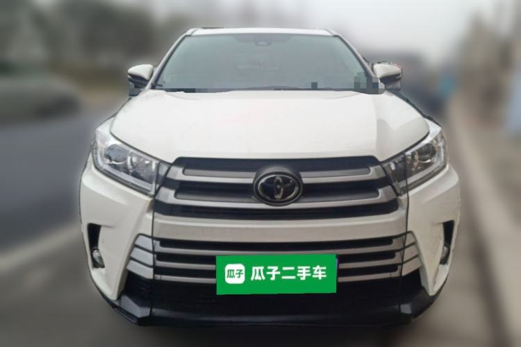 Used Toyota Highlander 2018 2.0T Two-Wheel-Drive Luxury Edition 7 Seats Emission Standard China V
