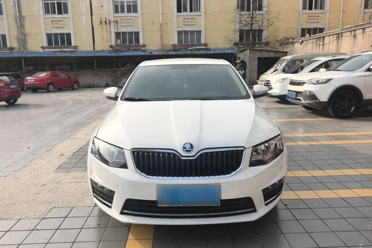 Used Skoda Octavia 2017 Classic Model 1.6L Automatic Standard Edition