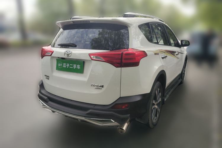 Used Toyota RAV4 2013 2.5L Automatic 4x4 Luxury Edition Rear Right 45 Deg