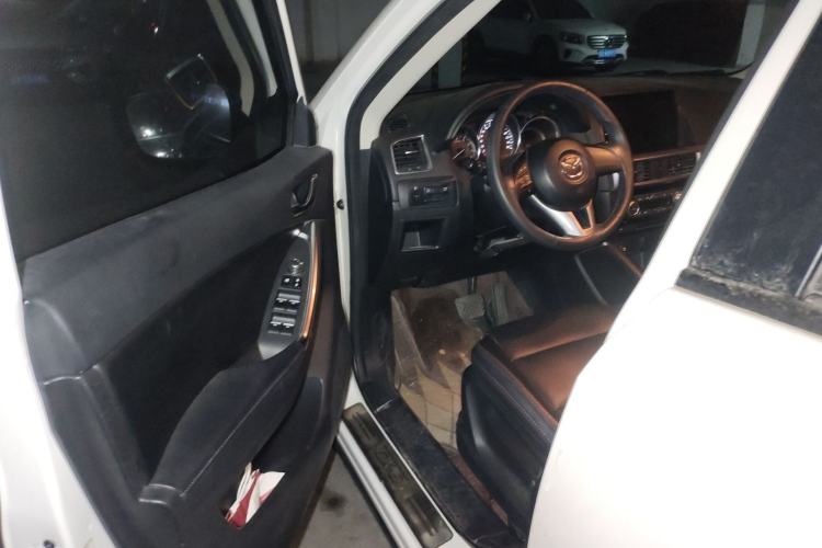 Used Mazda CX-5 2015 2.0L Automatic Two-Wheel Drive Urban Version
