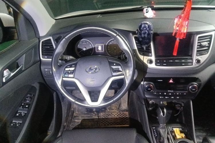Used Hyundai Tucson 2015 1.6T Dual-Clutch Two-Wheel-Drive Smart Model
