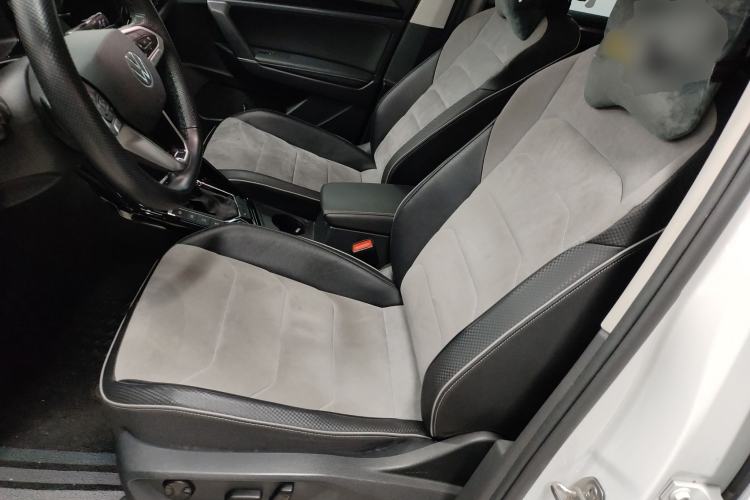 Used Volkswagen Tayron X 2020 330TSI Two-Wheel Drive Luxury Smart Connectivity Version Left Front Seat