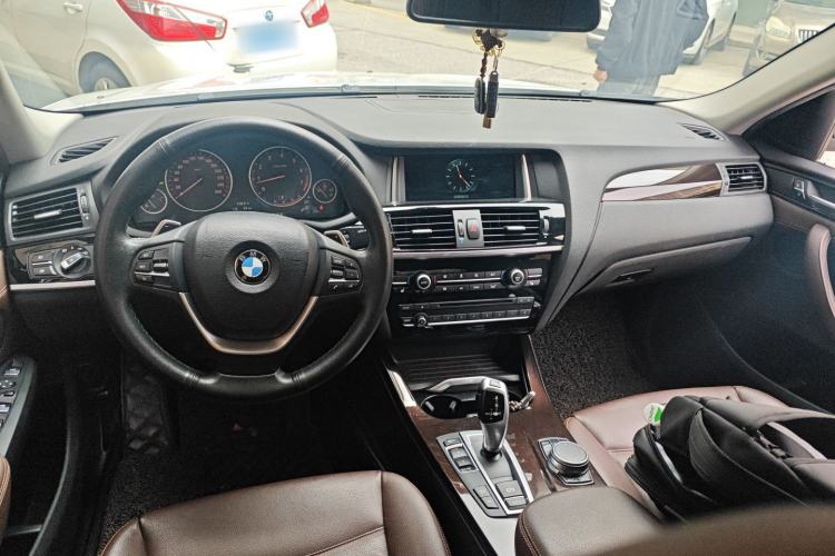 Used BMW X4 2014 xDrive20i X Design Package Center Console