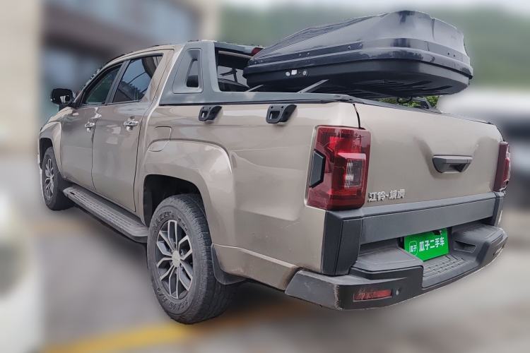 Used JMC Yuhu 7 2017 2.0T Gasoline Automatic Two-Wheel Drive Luxury Edition JX4G20A5L