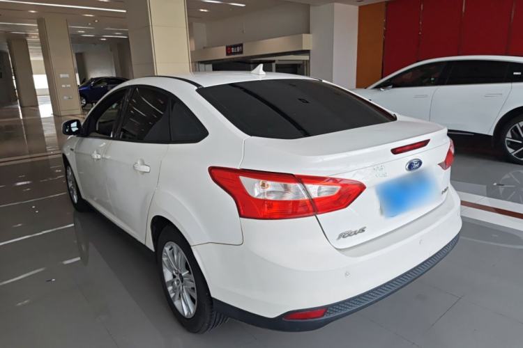 Used Ford Focus 2012 Sedan 1.6L Automatic Comfort Model
