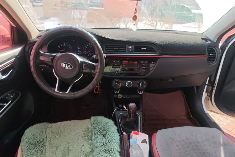 Used Kia KX Cross 2017 1.4L MT GLS
