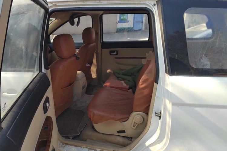 Used Dongfeng Fengon 330 2014 1.5L Manual Utility Version DK15 Left Rear Seat