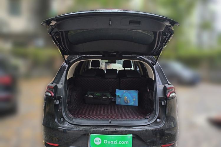 Used BYD Tang 2018 2.0T Automatic SmartConnect Luxury Edition 5 Seats China V Standard
