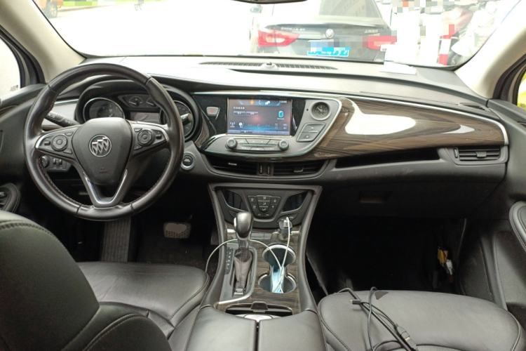 Used Buick Envision 2018 20T Two-Wheel-Drive Elite Model Center Console