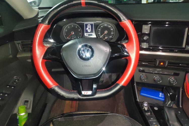 Used Volkswagen Passat 2019 280TSI Business Edition China VI