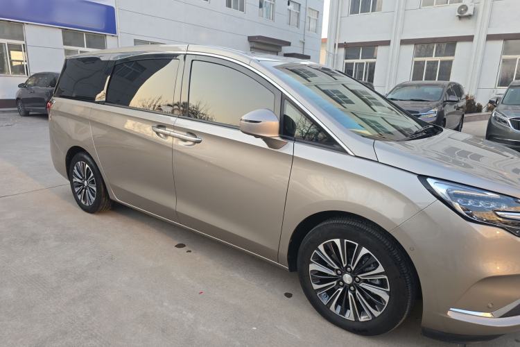 Used Buick GL8 2022 ES Land Cruiser 653T Luxury Model