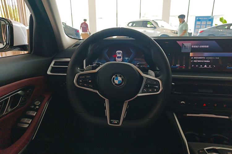 Used BMW 3 Series 2025 325i M Sport Package Steering Wheel