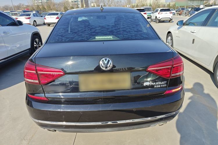 Used Volkswagen Passat 2017 330TSI DSG Luxury Edition