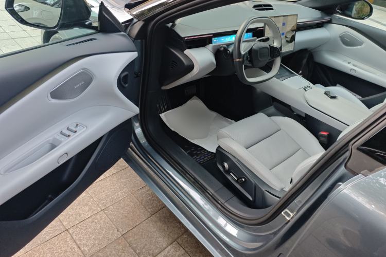 Used Lynk & Co Z10 2025 95 kWh 702 km All-Wheel Drive Intelligent Driving Ultra
